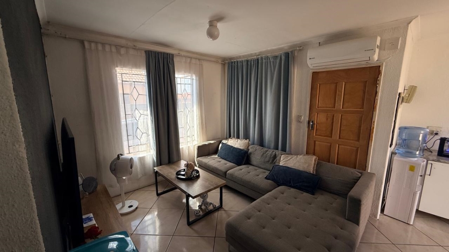 2 Bedroom Property for Sale in Mabopane Unit X North West